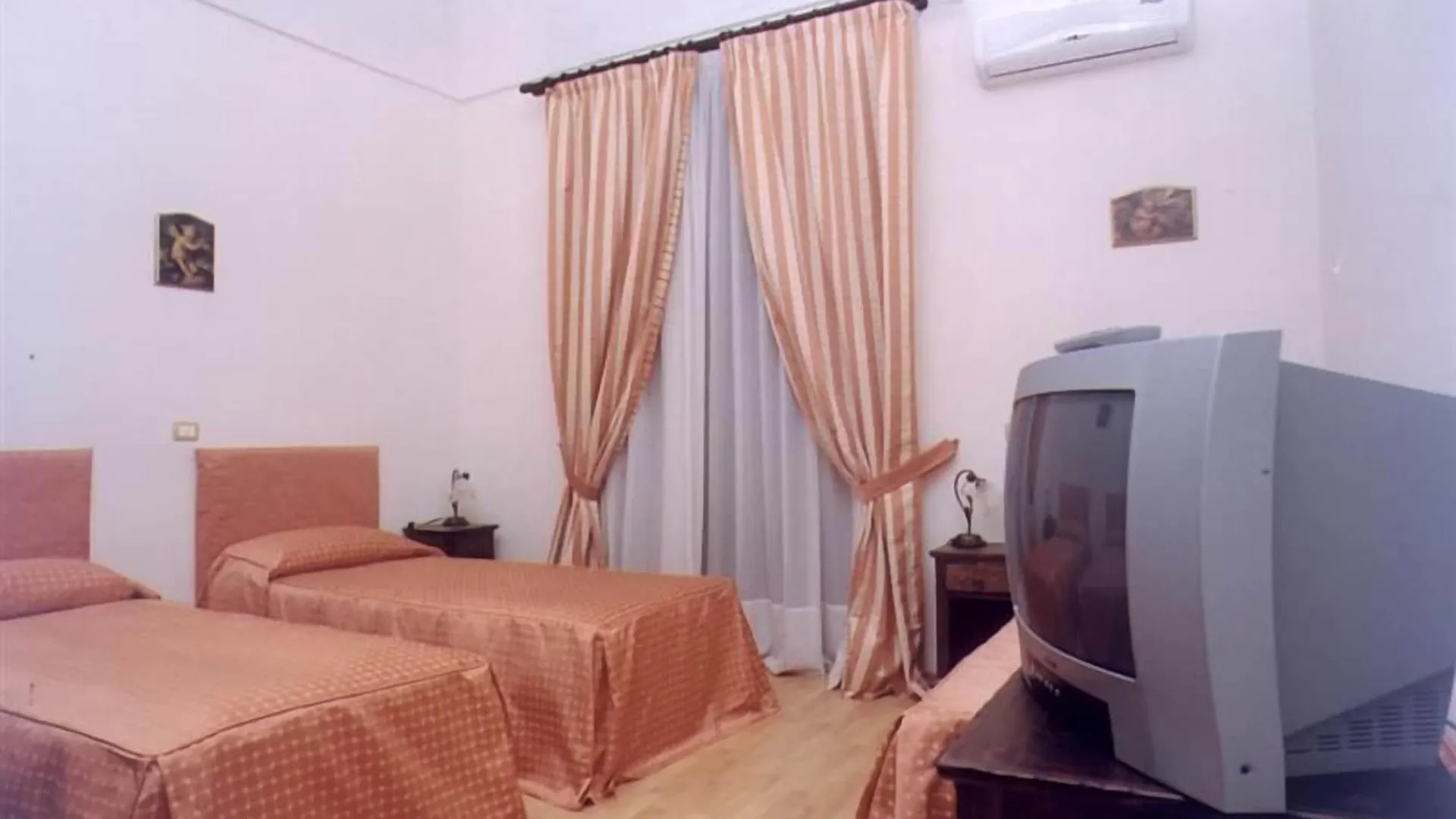Otel Stesicorea Palace Katanya